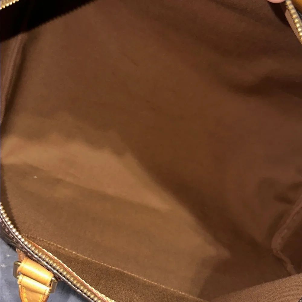 Louis Vuitton Monogram Speedy 40